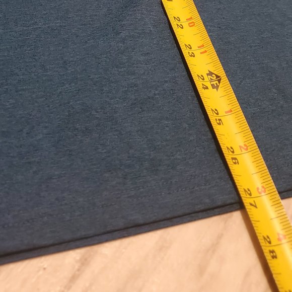 Atheltic works tealish tank - Picture 4 of 8